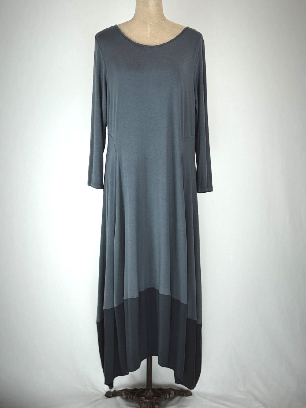 COMFY USA Two Toned Grey Dress BEAUTIFUL ON!!! Balloon #0096 XL